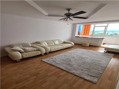 Apartament cu 3 camere decomandat de vanzare in Sibiu, zona Siretului